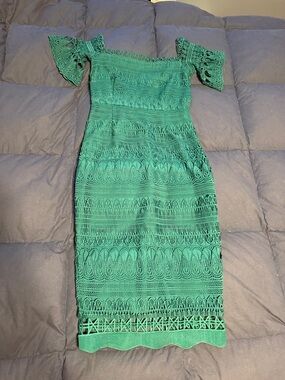 SAYLOR Emerald Green Off-Shoulder Lace Midi Dress